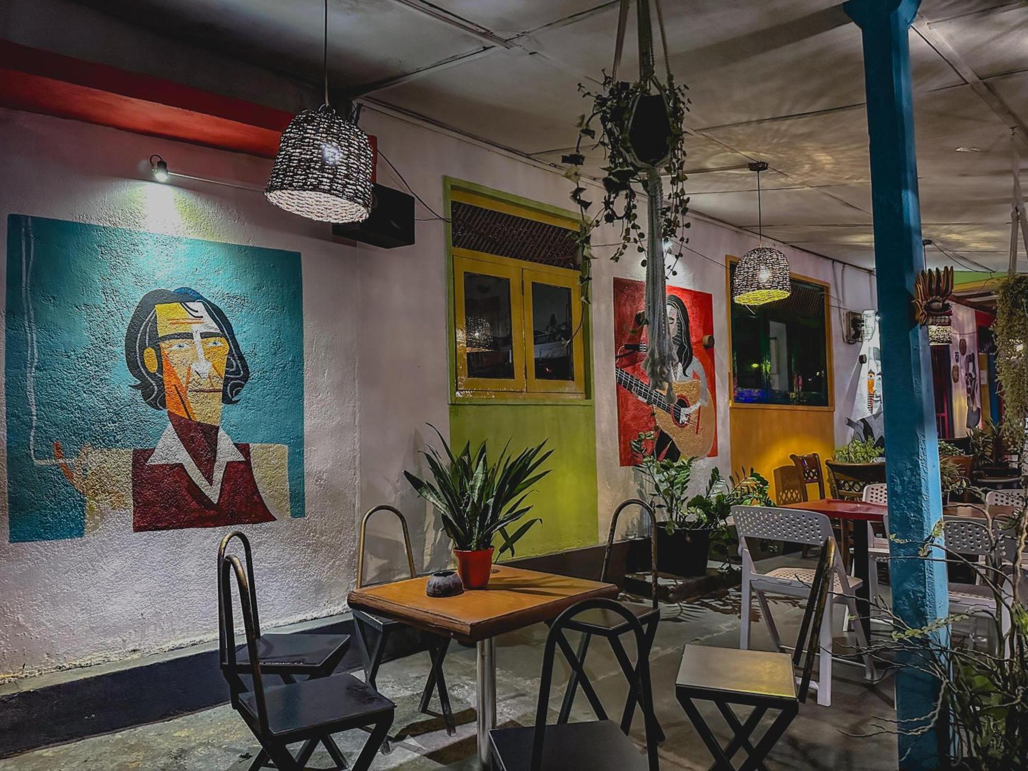 Mad Monkey Hostel And Lounge Элла Экстерьер фото