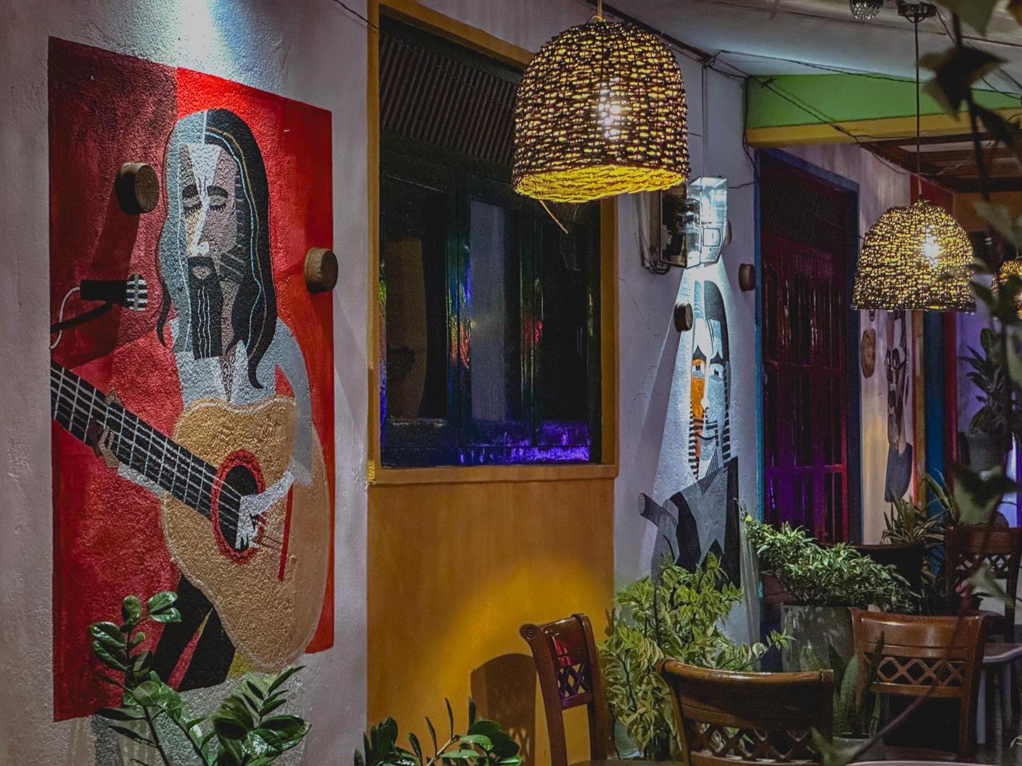 Mad Monkey Hostel And Lounge Элла Экстерьер фото